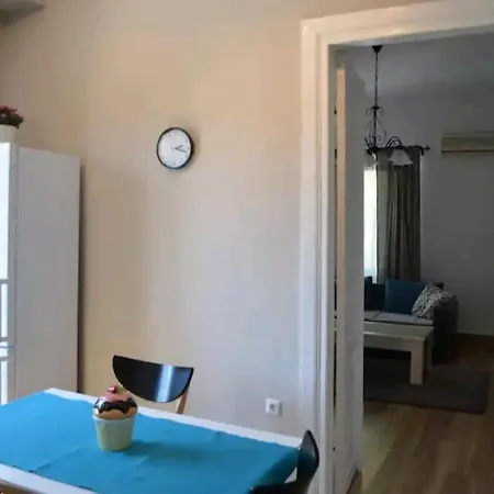 Charming 6 M From The Main Street Appartamento *