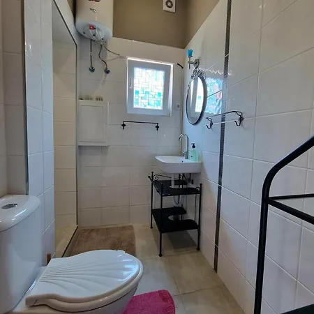 Апартамент Charming 6 M From The Main Street Бургас